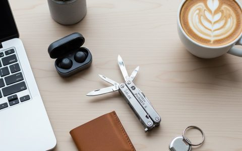 5 Multi-Tools That Don’t Look "Scary" in an Apartment (or a Coffee Shop)